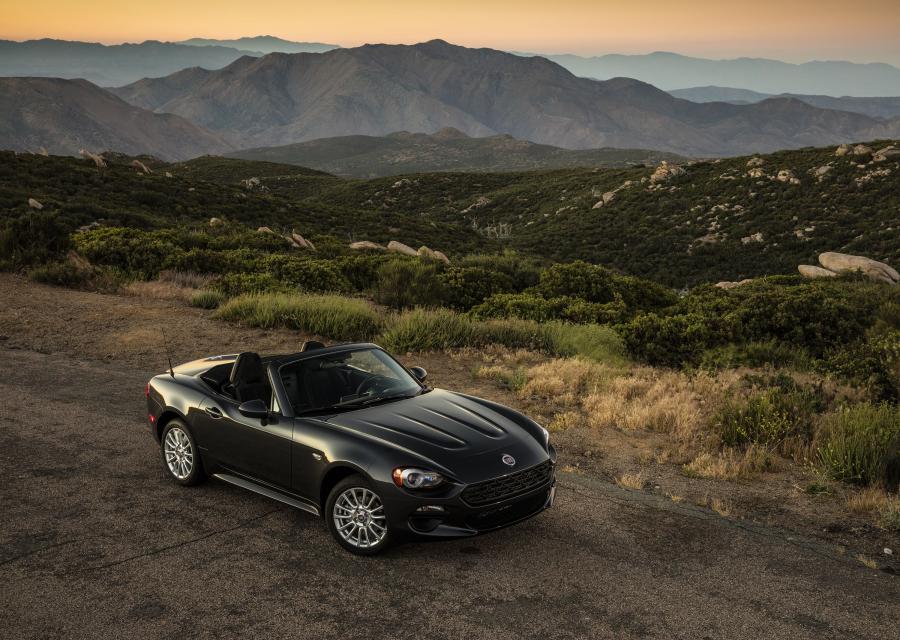  Fiat 124 Spider Classica (348) 2016 года  (NA) (фото 11 из 13)